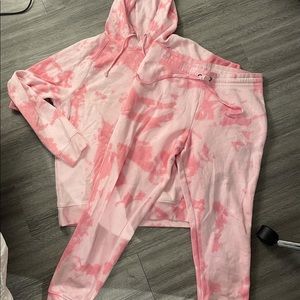 TIE DYE SWEAT SUIT